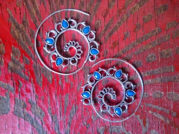 silver blue stones spiral ear decoration